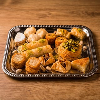 Baklava Tray (6 Pieces)